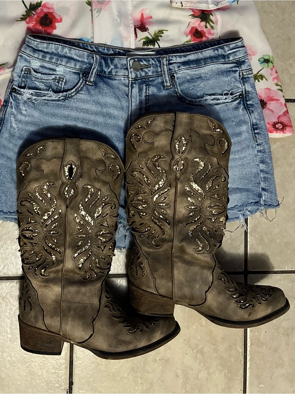 Brown Roper women’s boots size 7